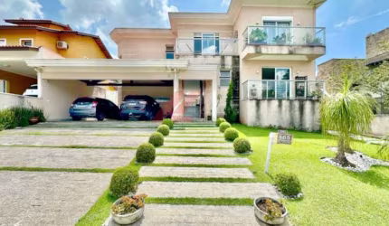 Imperdível! Casa de alto padrão à venda em condomínio de luxo em Jandira-SP, 4 suítes, 6 vagas, 489,49 m².