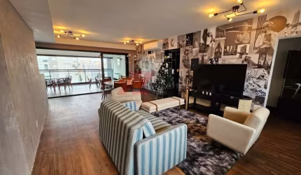 Imperdível: Apartamento de luxo com 3 suítes e 2 vagas na Indianópolis, São Paulo-SP - 163m².