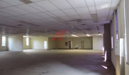 Galpão Comercial à Venda em São Paulo-SP, Bairro Jurubatuba: 2 banheiros, 15 vagas e 2.194m² de Área