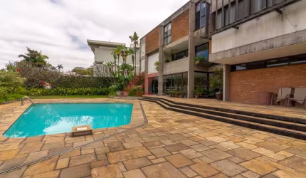 Casa de Luxo para Locação em Pacaembu, São Paulo-SP: 4 quartos, 4 suítes, 3 salas, 6 banheiros, 8 vagas, 885,30 m².