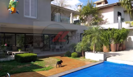 Residência de luxo no Jardim Guedala: 4 quartos, 4 suítes, 3 salas, 7 banheiros, 4 vagas - 480m² - São Paulo-SP