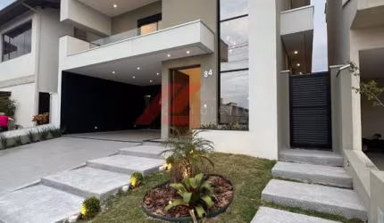 Casa de Luxo em Condomínio - 4 suítes, 8 vagas e 250m² - Tremembé-SP, Condomínio Vale do Sol