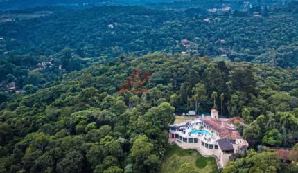 Luxuosa mansão em condomínio à venda em Cotia-SP, Jardim Santa Paula: 10 quartos, 10 suítes, 6 salas, 8 banheiros, 200 vagas de garagem, 1.634,96 m².