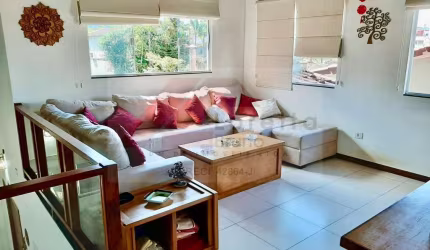 Casa em Ubatuba na praia das toninhas. A 250m do mar - 4 suítes com ar condicionado