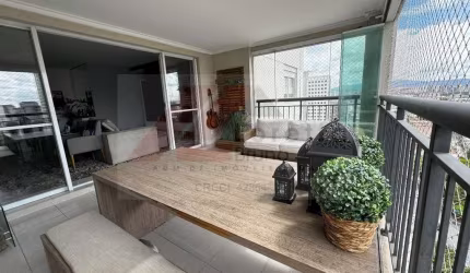 Apartamento à venda em São Paulo-SP na Vila Romana: 2 quartos, 1 suíte, 2 banheiros, 1 vaga de garagem, 94 m² de área.