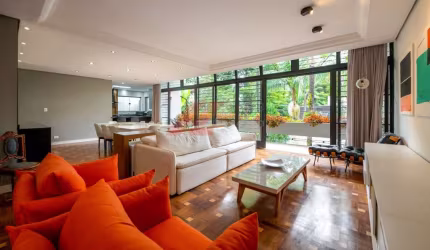 Imperdível: Casa à venda no Brooklin Paulista, São Paulo-SP com 5 quartos, 5 suítes e 6 vagas!