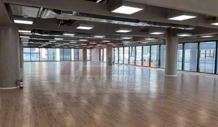 Andares comerciais com 779 m² cada, para locação