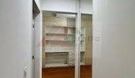 VILA MARIANA 66M² - sala para 2 ambientes, 2 dormitórios e 1 vaga de garagem boa e demarcada.