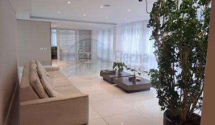 Excelente apartamento espaçoso de 350m2 em Higienópolis - 4 dormitórios sendo 2 suítes e 3 vagas