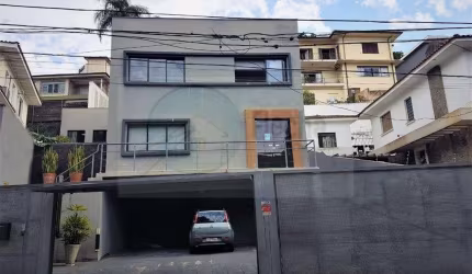 PACAEMBU, CASA COMERCIAL 420M² AU/420M² AT/ 14M² DE FRENTE, recepção, área de café, 6 salas e um salão em vão livre , 5 banheiros, 11vagas.