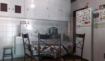 Terreno com 632mº com duas casas no Jardim Figueira Grande