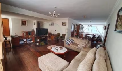 Excelente apartamento, totalmente reformado, 182,40m² - 4 dormitórios (sendo 1 suíte) e 2 vagas.