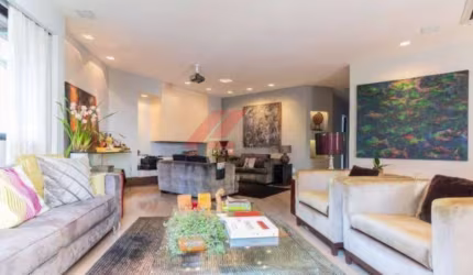 Imperdível apartamento de luxo no Campo Belo, São Paulo-SP: 4 quartos, 3 suítes, 1 sala, 5 banheiros, 3 vagas de garagem, 220 m².