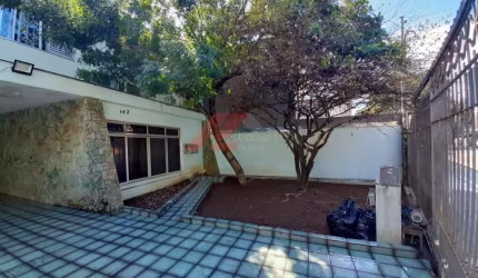 Imperdível oportunidade: Casa à venda em São Paulo-SP, Campo Belo, 5 quartos, 3 suítes, 276m², 2 vagas!