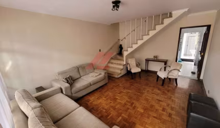 Imperdível! Casa à venda em São Paulo-SP, Campo Belo: 3 quartos, 1 sala, 2 banheiros, 1 vaga, 145m². Venha conferir!