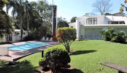 Luxuosa mansão em condomínio na Chácara de La Rocca, Carapicuíba-SP: 5 quartos, 5 suítes, 5 salas, 8 banheiros, 4 vagas, 804m².