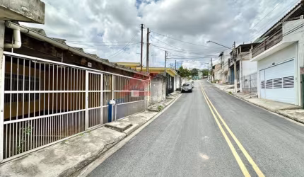 Oportunidade única: Casa à venda em Osasco-SP, Jardim das Flores, 3 quartos, 2 banheiros, 2 vagas de garagem!