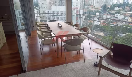 Apartamento para locação na Vila Madalena, São Paulo-SP: 1 quarto, 1 suíte, 1 sala, 2 banheiros, 2 vagas de garagem, 132m².