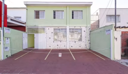 Casa comercial para locação em São Paulo-SP: 9 quartos, 4 banheiros, 3 vagas de garagem - Bairro Planalto Paulista 198m²Á.