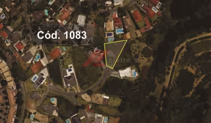 Terreno em Condomínio à Venda em Cotia-SP, Jardim Passárgada I 1.483 m² de Área Privilegiada