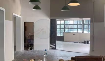 Oportunidade única: Casa comercial à venda na Vila Mariana, São Paulo-SP, com 2 salas, 2 banheiros, 2 vagas e 250m² de área.