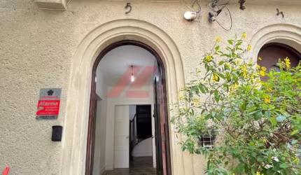 Casa Comercial para Locação em São Paulo-SP, Bairro Jardim Portal I e II: 2 Salas, 74m² de Área.