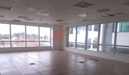 Sala Comercial de Alto Padrão para Locação em Mirandópolis, São Paulo-SP: 1 Sala, 4 Banheiros, 9 Vagas, 247m².