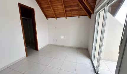 Apartamento com 3 quartos à venda na Rua Joaquim Nabuco, --, Capoeiras, Florianópolis por R$ 698.000