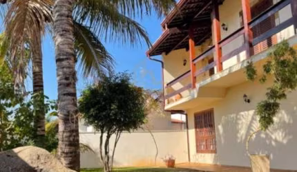 Casa sobrado com 4 quartos 1 suíte 4 banheiros e 6 vagas a venda no Chapadão em Campinas-SP