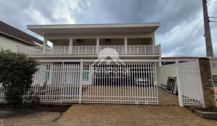 CASA COM 4 QUARTOS, 3 SUÍTES E 4 VAGAS PARA VENDA E LOCAÇÃO NO TAQUARAL EM CAMPINAS/SP.