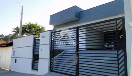 CASA À VENDA COM 3 DORMITORIOS, 4 BANHEIROS, 4 VAGAS EM SOUSA CAMPINAS/SP