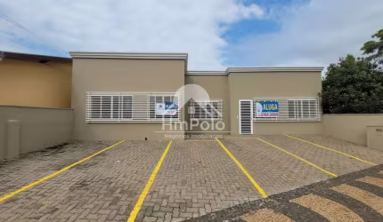 CASA COMERCIAL TÉRREA PARA LOCAÇÃO COM 9 SALAS E 6 VAGAS NO JARDIM CHAPADÃO EM CAMPINAS-SP