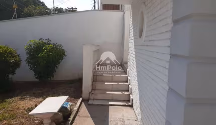 Casa para locação e venda no Bairro Jardim Guarani