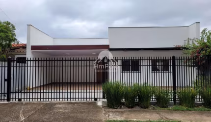 Casa à venda e locação no Jardim Santa Genebra em Campinas/SP