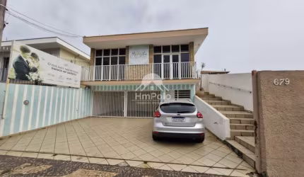 Casa assobradada à venda na Lagoa do Taquaral no Jardim Nossa Senhora Auxiliadora em Campinas, São Paulo