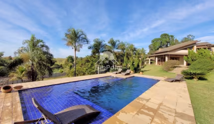 Casa com 3 quartos 1 suíte 5 banheiros 10 vagas a venda em Valinhos-SP