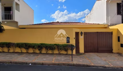 Casa térrea com 3 quartos, sendo 1 suíte, 3 banheiros 4 vagas à venda no Taquaral em Campinas/SP