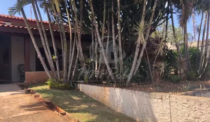 CASA COM 450 M² PARA LOCAÇÃO E VENDA NO JARDIM DOS CALEGARIS EM PAULÍNIA-SP.