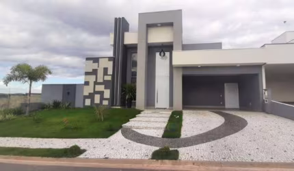 CASA TÉRREA À VENDA NO RESIDENCIAL MONT'ALCINO EM VALINHOS/SP