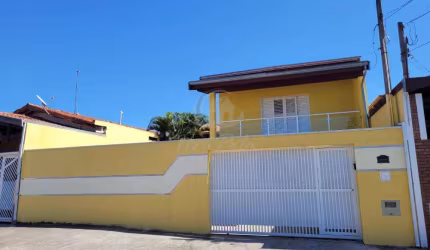 EXCELENTE CASA À VENDA NO JARDIM SANTA LÚCIA EM CAMPINAS-SP.