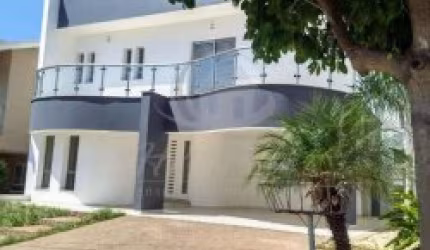 sMagnífica Casa à Venda no Swiss Park em Campinas