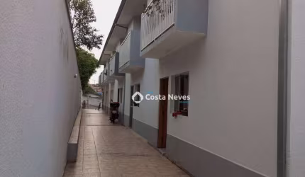 Village com 2 dormitórios à venda, 70 m² por R$ 260.000,00 - Vila Iracema - São José dos Campos/SP