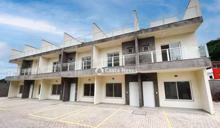 Sobrado com 2 dormitórios à venda, 84 m² por R$ 500.000 - Centro - Caraguatatuba/SP