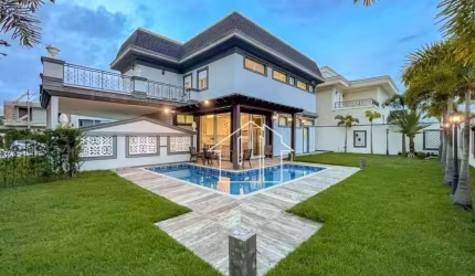 Casa com 4 dormitórios à venda, 400 m² por R$ 6.000.000,00 - Jardim do Golfe - São José dos Campos/SP