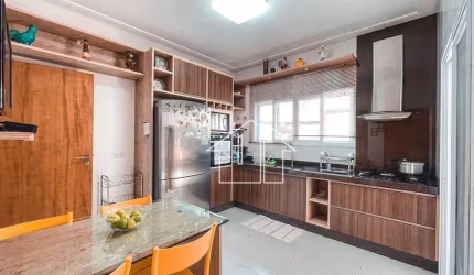 Casa com 4 dormitórios à venda, 245 m² por R$ 1.750.000,00 - Urbanova - São José dos Campos/SP