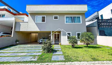 Casa com 3 dormitórios à venda, 330 m² por R$ 2.200.000,00 - Condomínio Residencial Jaguary - São José dos Campos/SP
