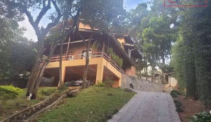Casa para Venda em Mairiporã, Parque Petrópolis, 5 dormitórios, 2 suítes, 4 banheiros, 4 vagas