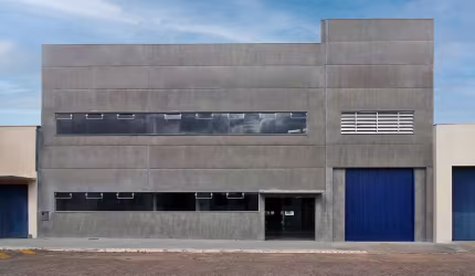 Barracão / Galpão / Depósito para alugar na Rua Frei Gaspar da Madre de Deus, 830, Novo Mundo, Curitiba, 1409 m2 por R$ 35.000