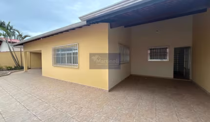 Casa com 2 quartos à venda no Centro, Itanhaém  por R$ 639.900