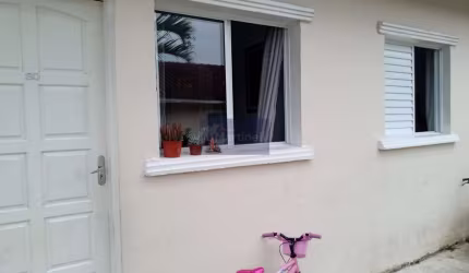 Casa em condomínio fechado com 2 quartos à venda no Jardim Umuarama, Itanhaém  por R$ 185.000